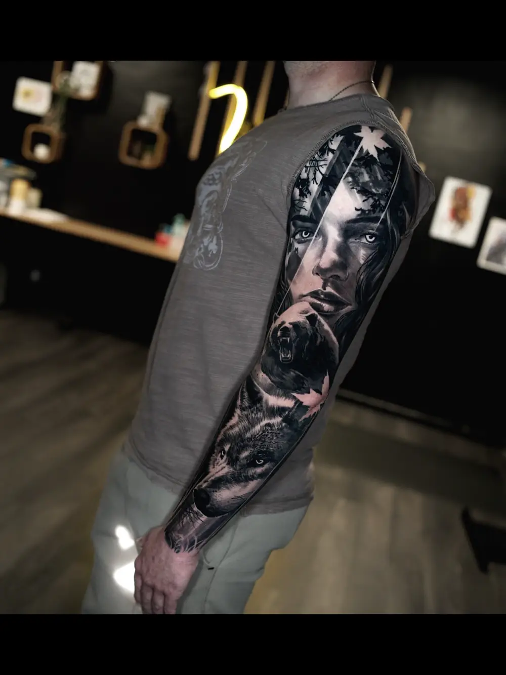 Tatouage réalisme noir et gris — galerie 1