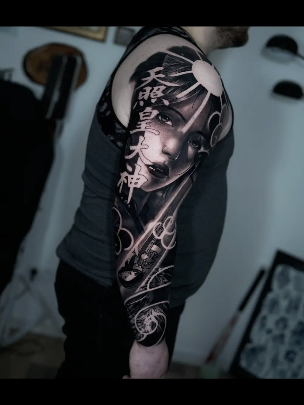 Tatouage réalisme noir et gris — galerie 2