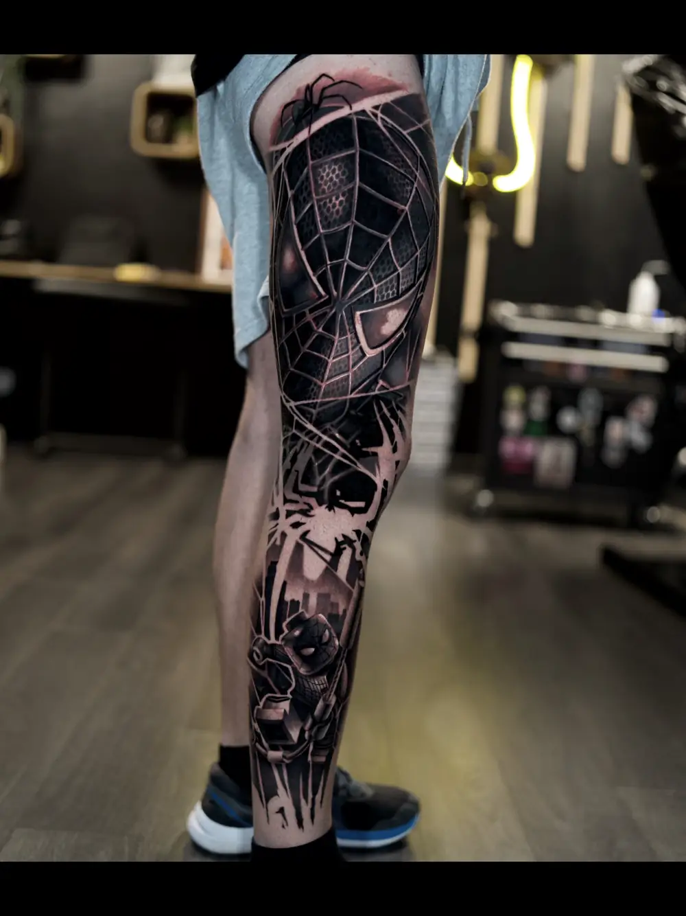 Tatouage réalisme noir et gris — galerie 5